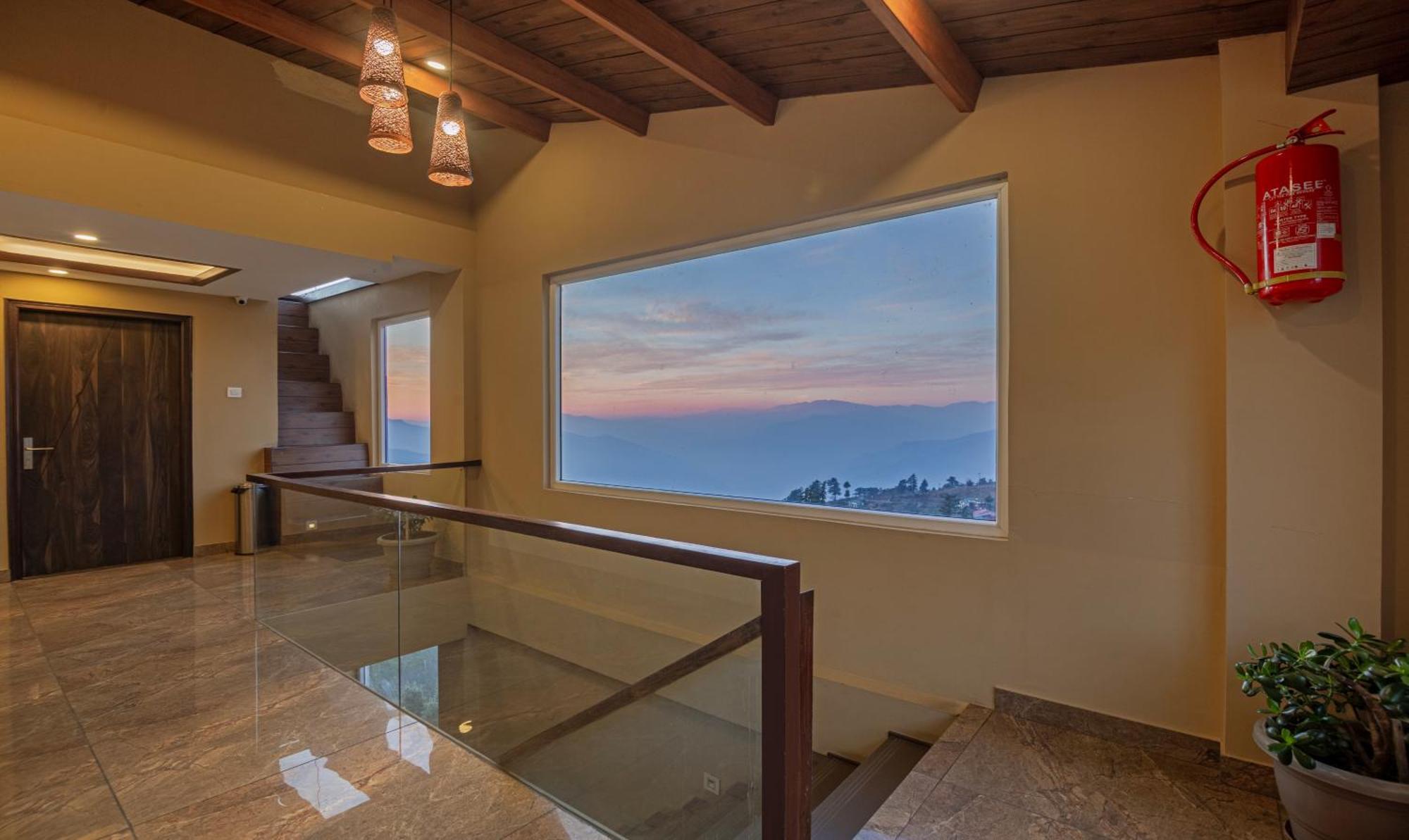 Treebo The Northern Retreat Resort With Mountain View 심라 외부 사진