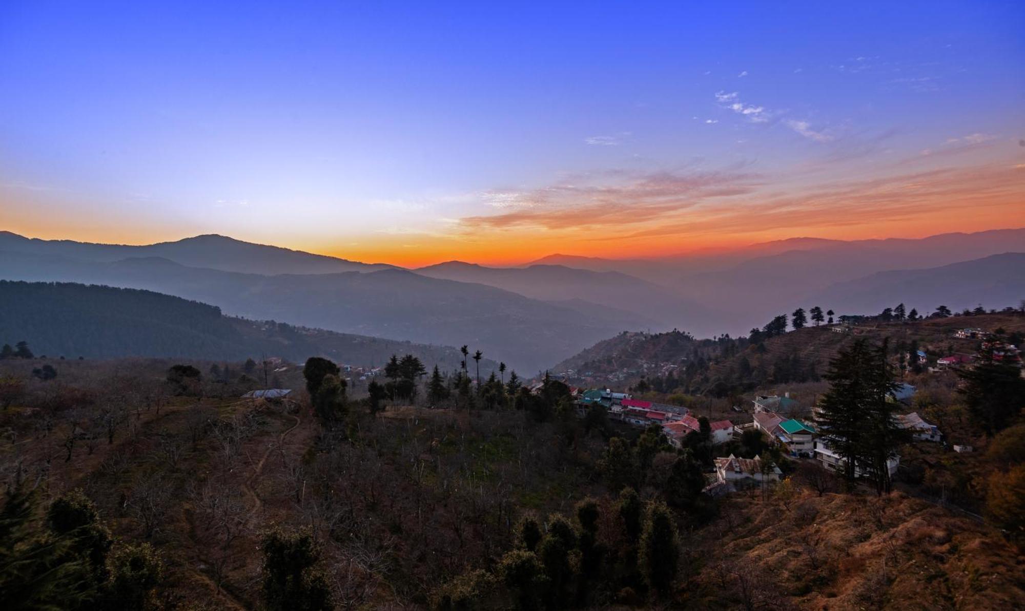 Treebo The Northern Retreat Resort With Mountain View 심라 외부 사진